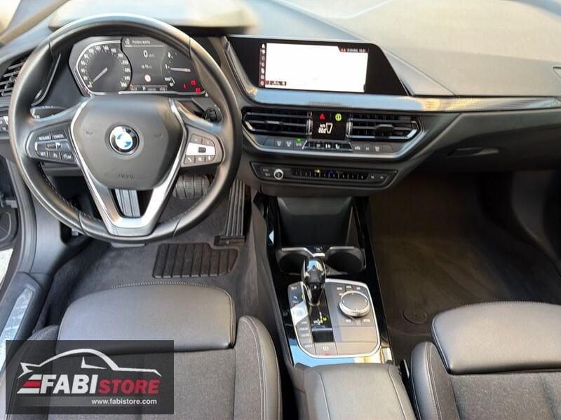 BMW Serie 1 118i Business Advantage Automatic - LED, Navi, Cruise, CarPlay ecc