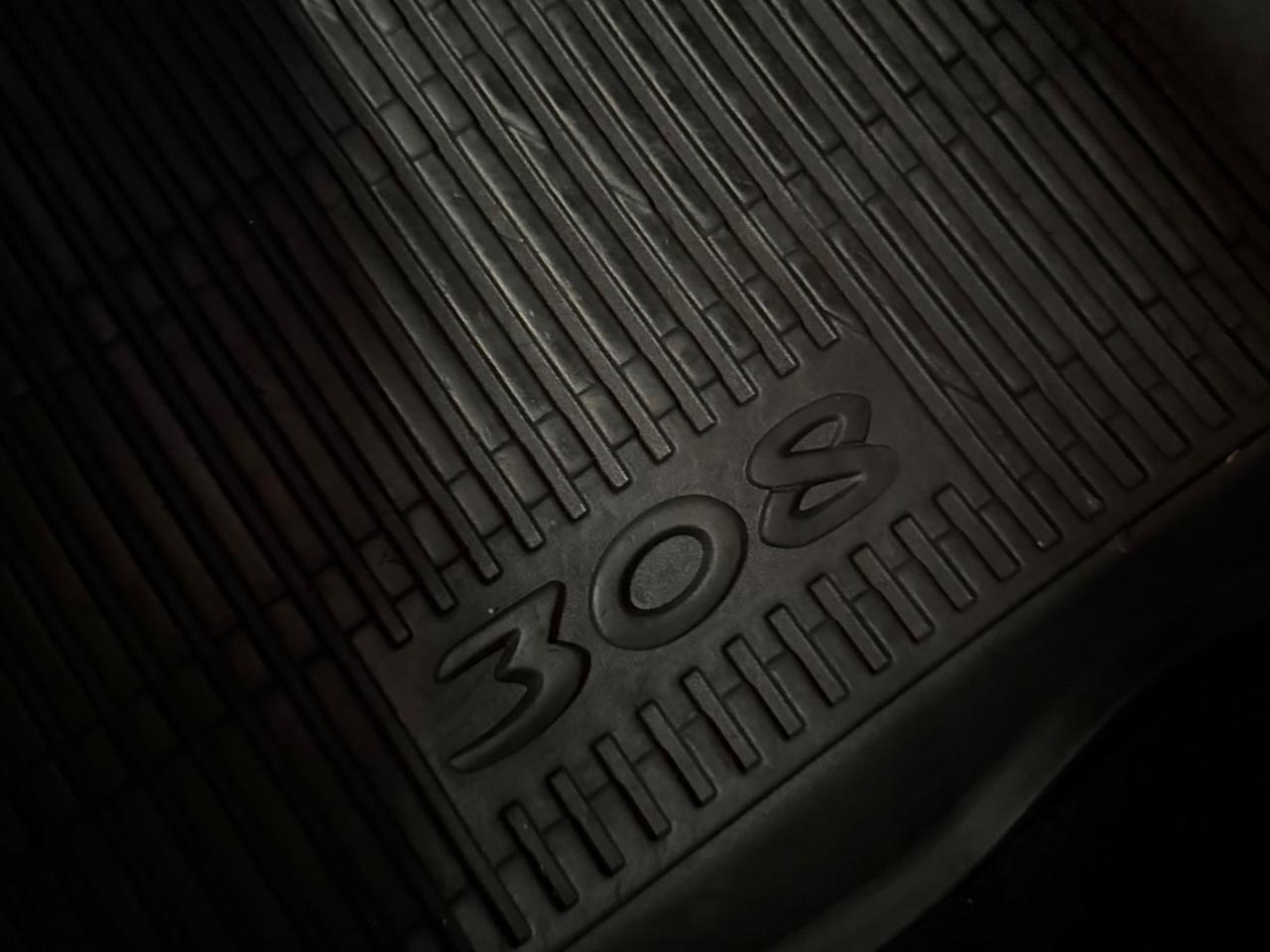 MERAVIGLIOSA PEUGEOT 308 GT CON TETTO PANORAMICO CON 128.162 KM