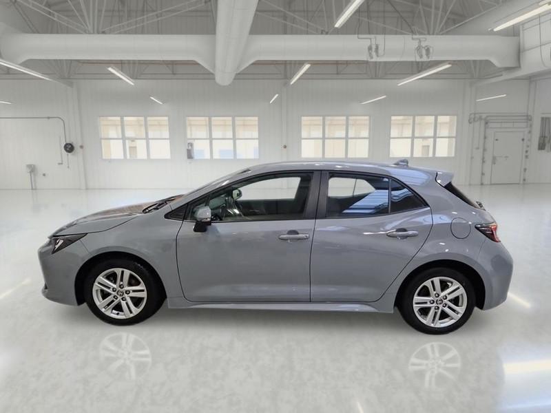 TOYOTA COROLLA 1.8 HYBRID BUSINESS AUTO 5 PORTE BERLINA