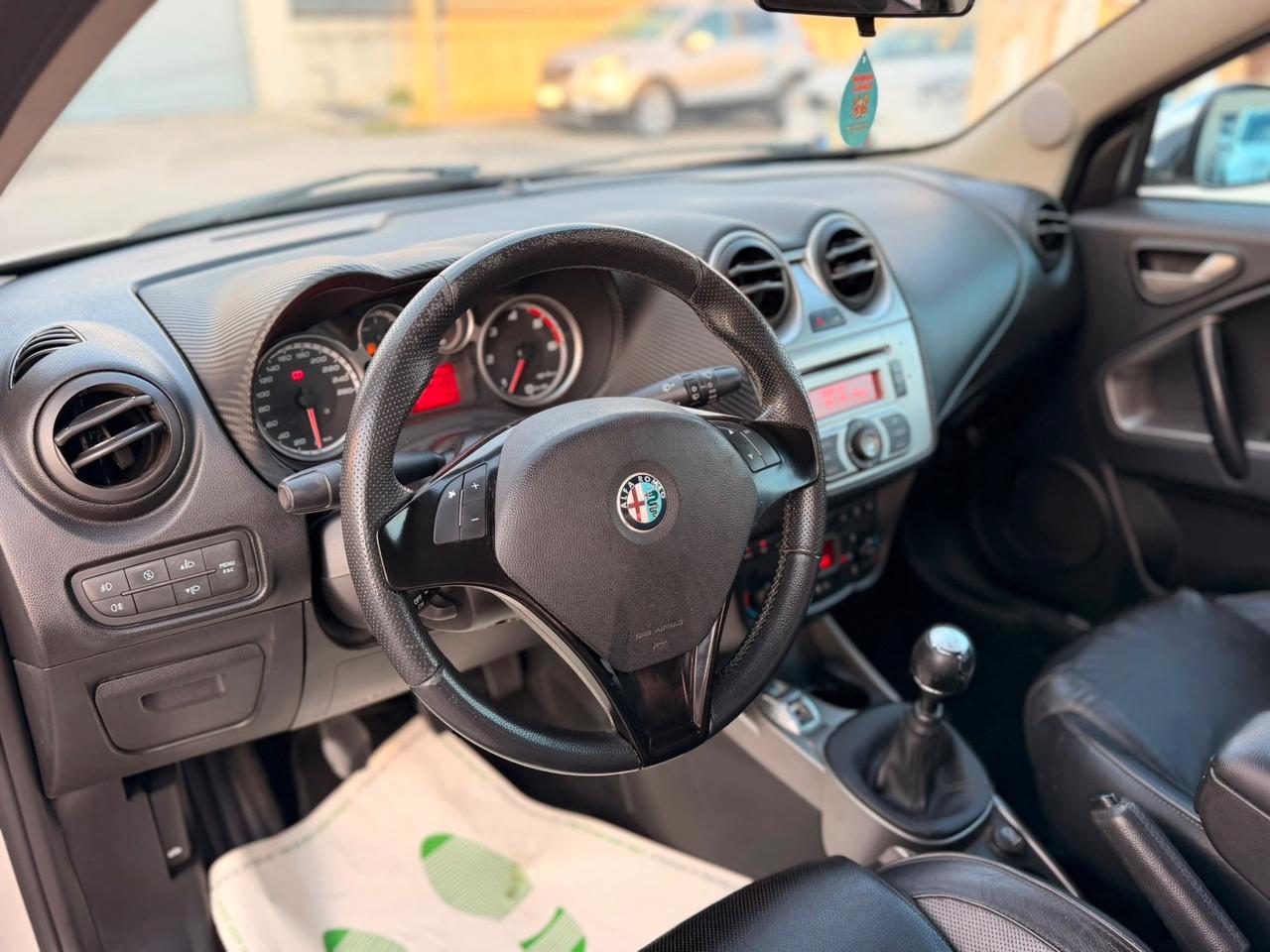 Alfa Romeo MiTo 1.3 JTDm-2 95CV Distinctive PELLE TOTALE SENSORI PARCHEGGIO