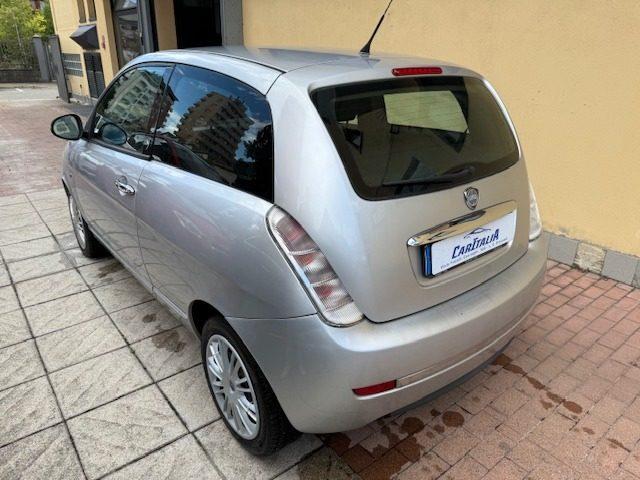 LANCIA Ypsilon 1.2 69 CV Platinum