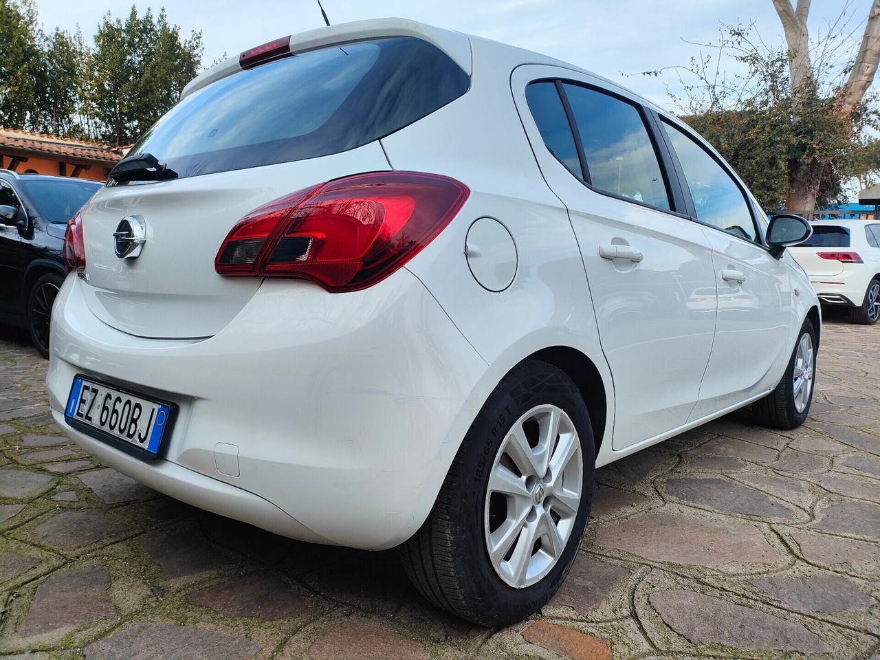 Opel Corsa 1.4 90CV 5 porte Cosmo