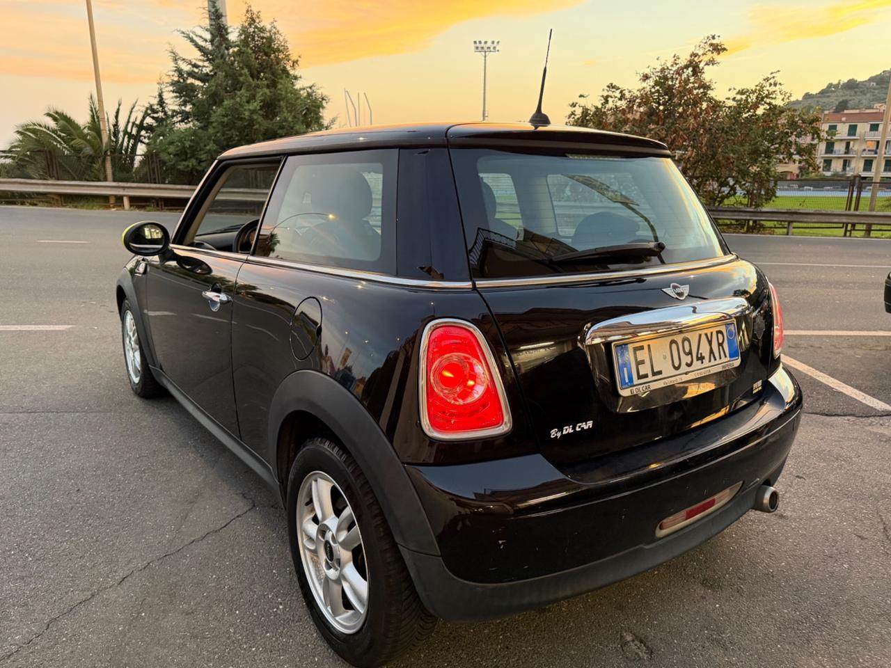 Mini 1.6 16V One D