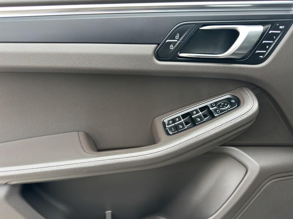Porsche Macan 2.0 PDK