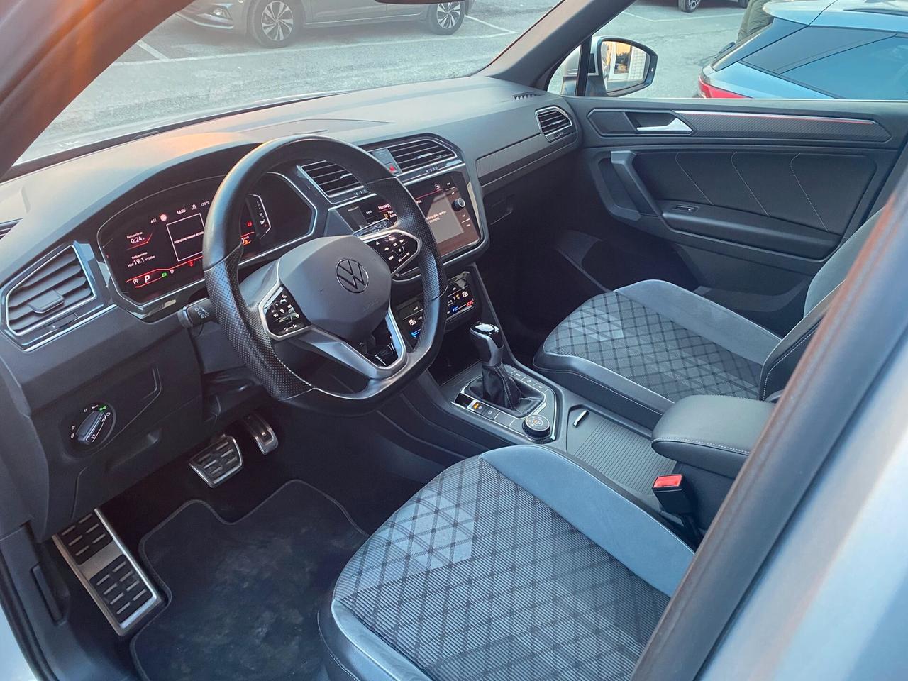 Volkswagen Tiguan 2.0 TDI 200 CV SCR DSG 4MOTION R-Line