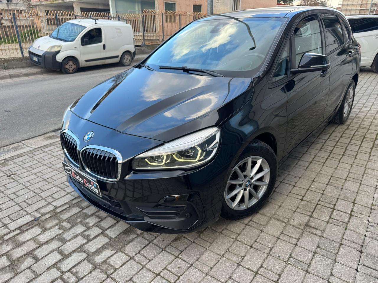 Bmw 2er Active Tourer 216d Advantage