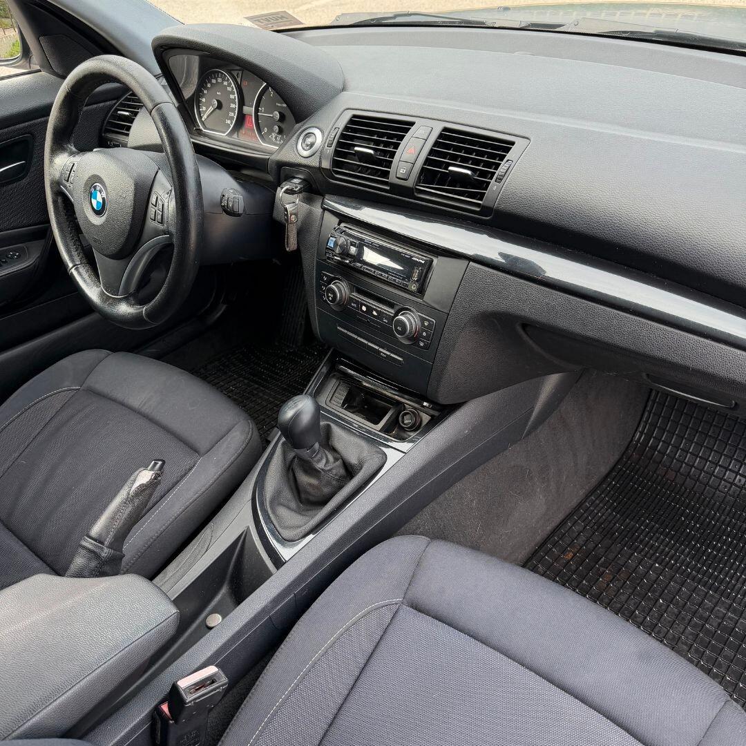 BMW Serie 1 116d 2010