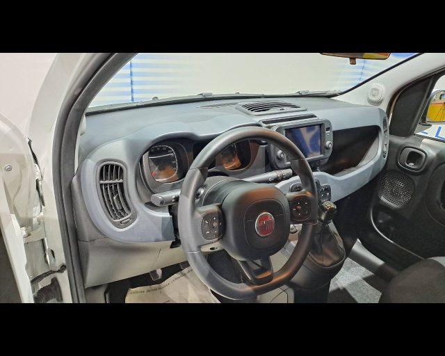 FIAT New Panda 1.0 firefly hybrid Cross s&s 70cv 5p.ti