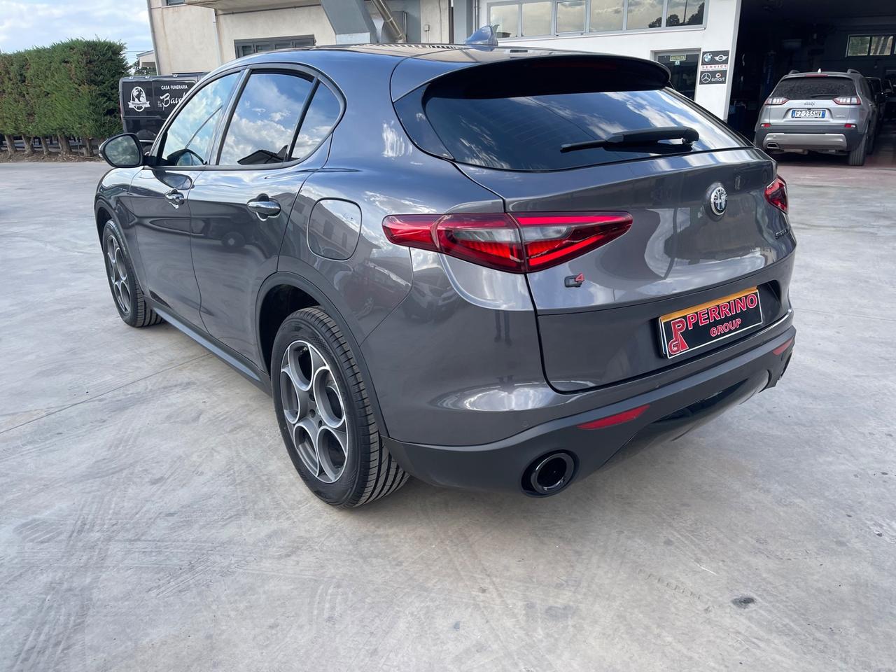 Alfa Romeo Stelvio 2.2 Turbodiesel 180 CV AT8 Q4 Business