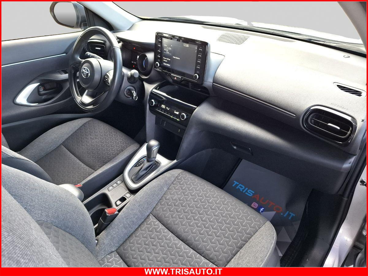 TOYOTA Yaris Cross 1.5 Hybrid E-Cvt Active NEOPATANTATI (NAVI)