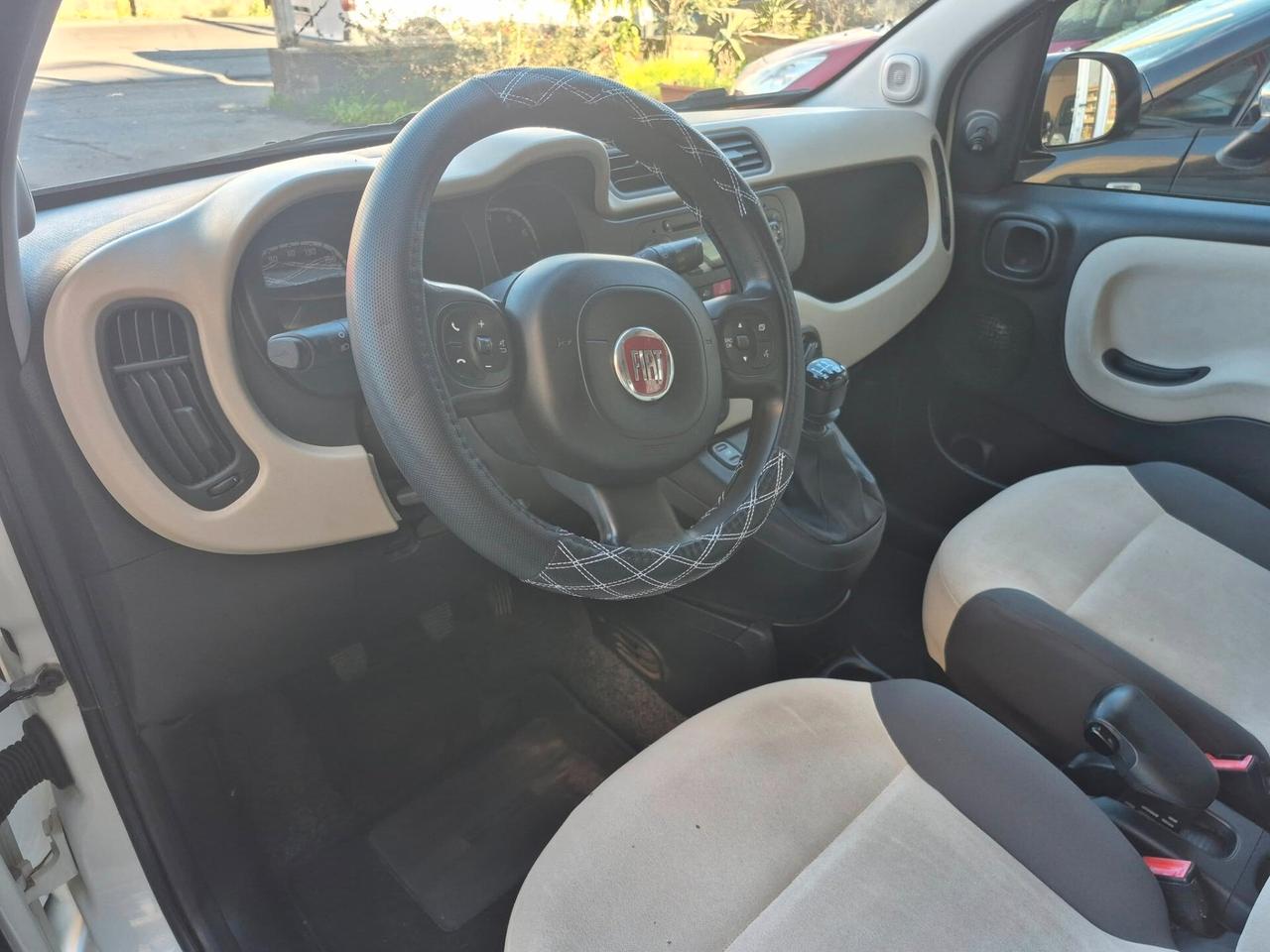 Fiat Panda 1.2 Lounge PARI AL NUOVO-------