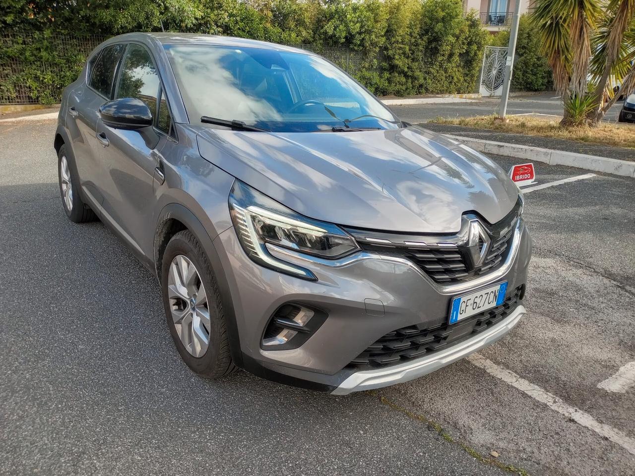 Renault Captur Mild Hybrid 140 CV Business