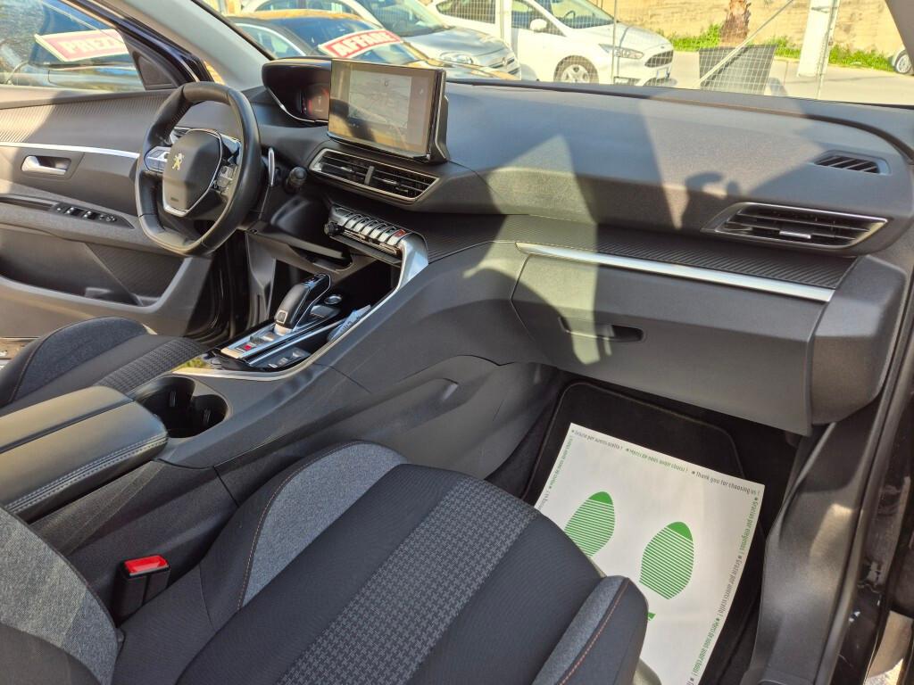 Peugeot 3008 BlueHDi 130CV EAT8 Active Business