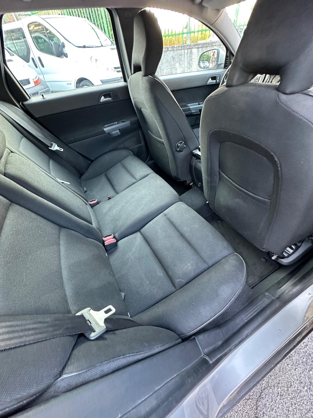 Volvo V50 DRIVe Cat rdesign