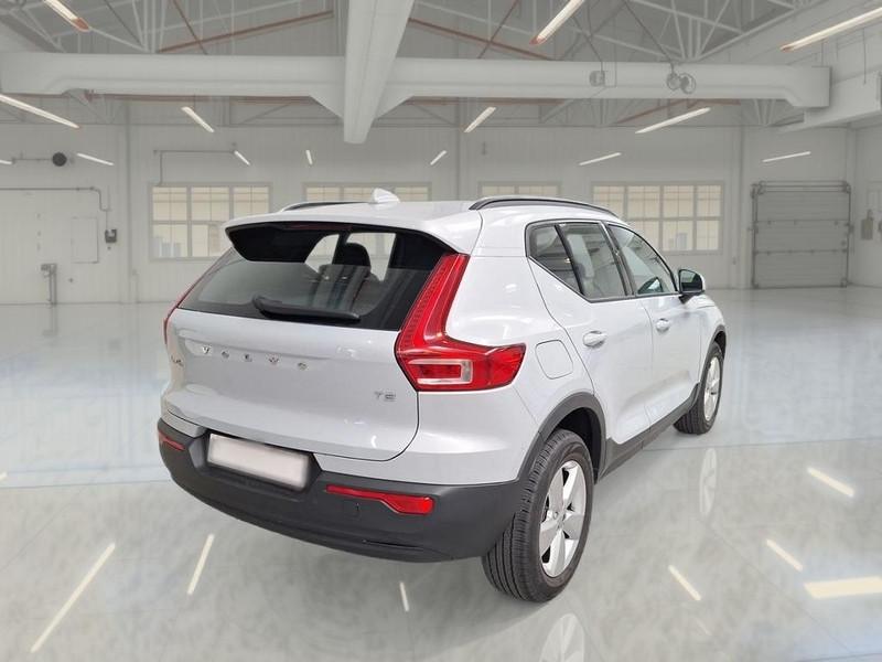 VOLVO XC40 T2 AUTOMATICO MOMENTUM CORE SUV