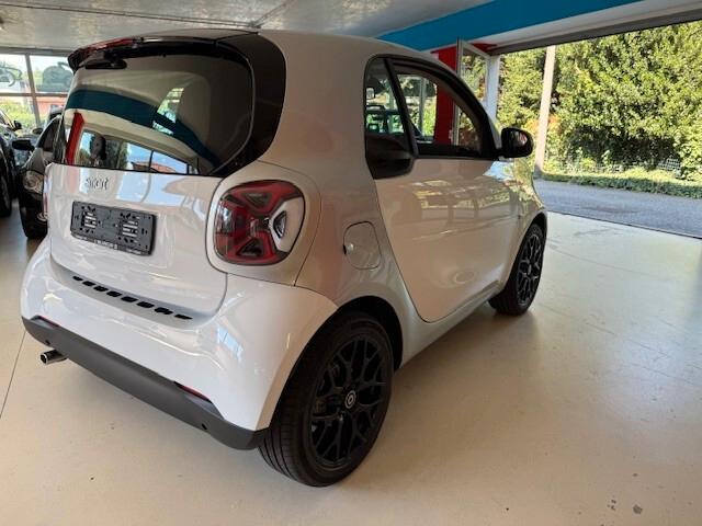 SMART FOR TWO 0.9 TURBO 90CV PASSION TWINAMIC SOLO 27.000KM PERFETTA!!!OK NEO PATENTATI