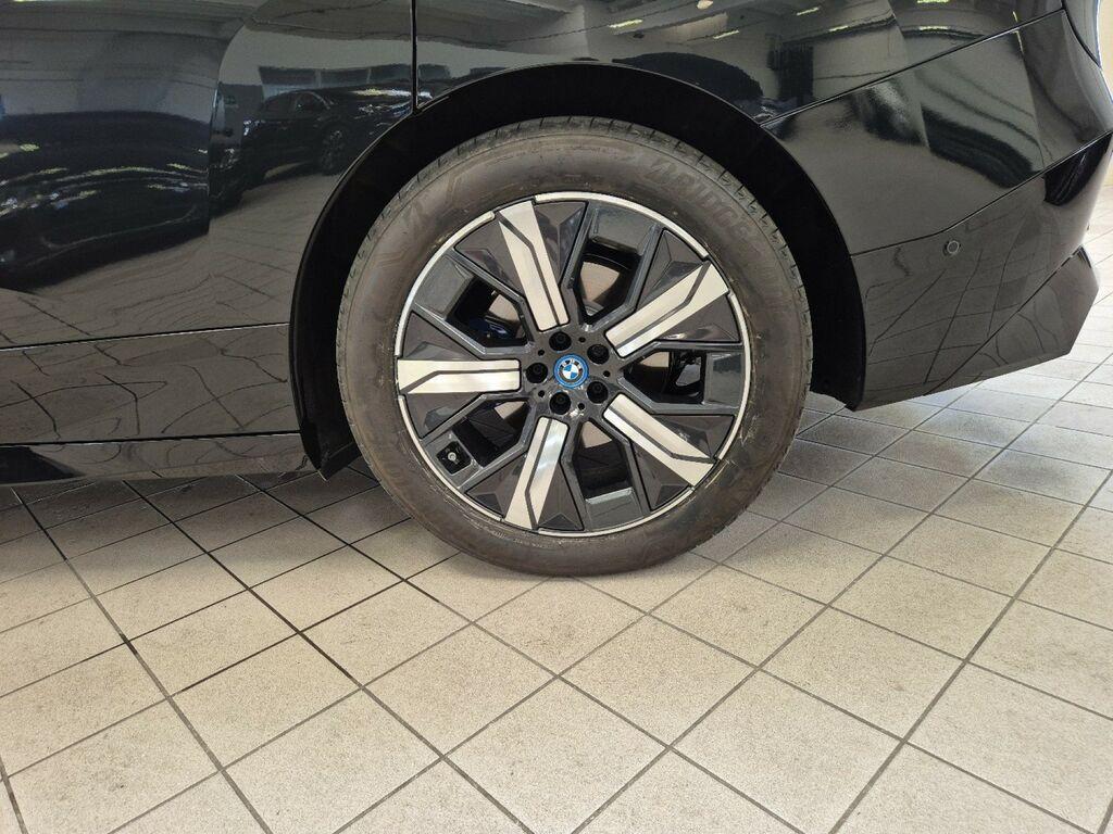 BMW iX 50 pacchetto sportivo xDrive