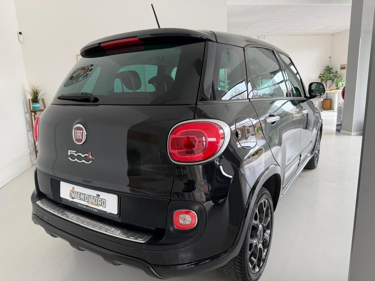 FIAT 500L 1.6 MJT 120 CV Trekking