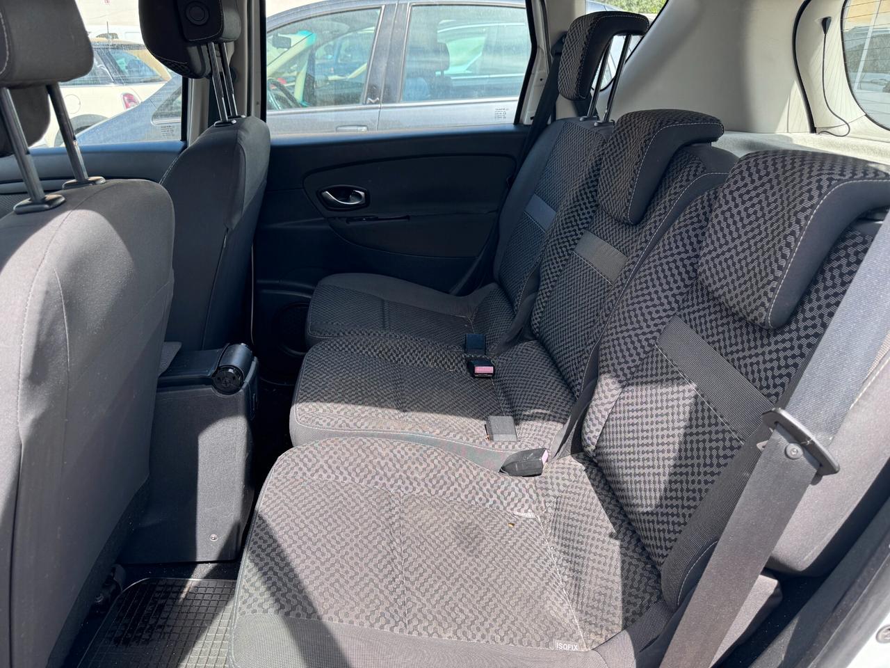 Renault Scenic 1.5 dci Dynamique 110cv