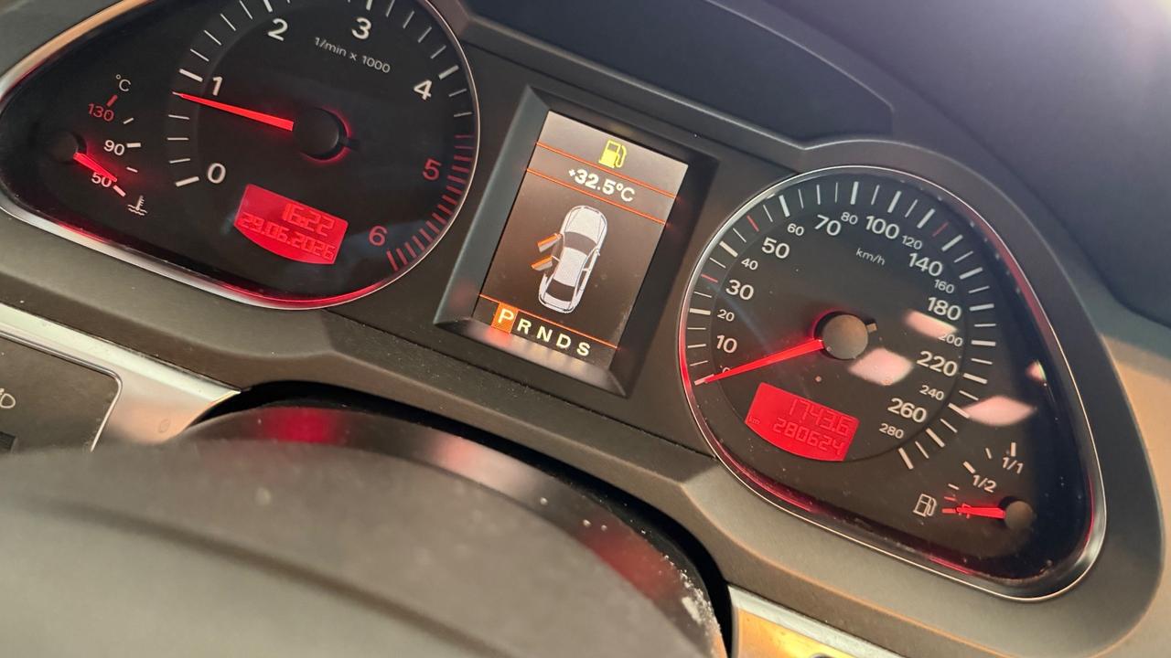 Audi A6 3.0 V6 TDI quattro