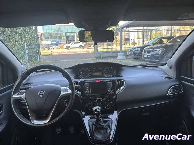 LANCIA Ypsilon 1.0 firefly hybrid Gold ADATTA A NEOPATENTATI