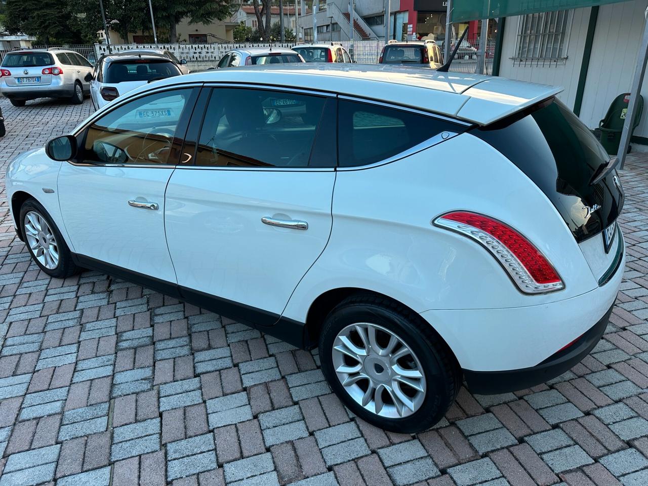 Lancia Delta 1.6 MJT DPF Gold