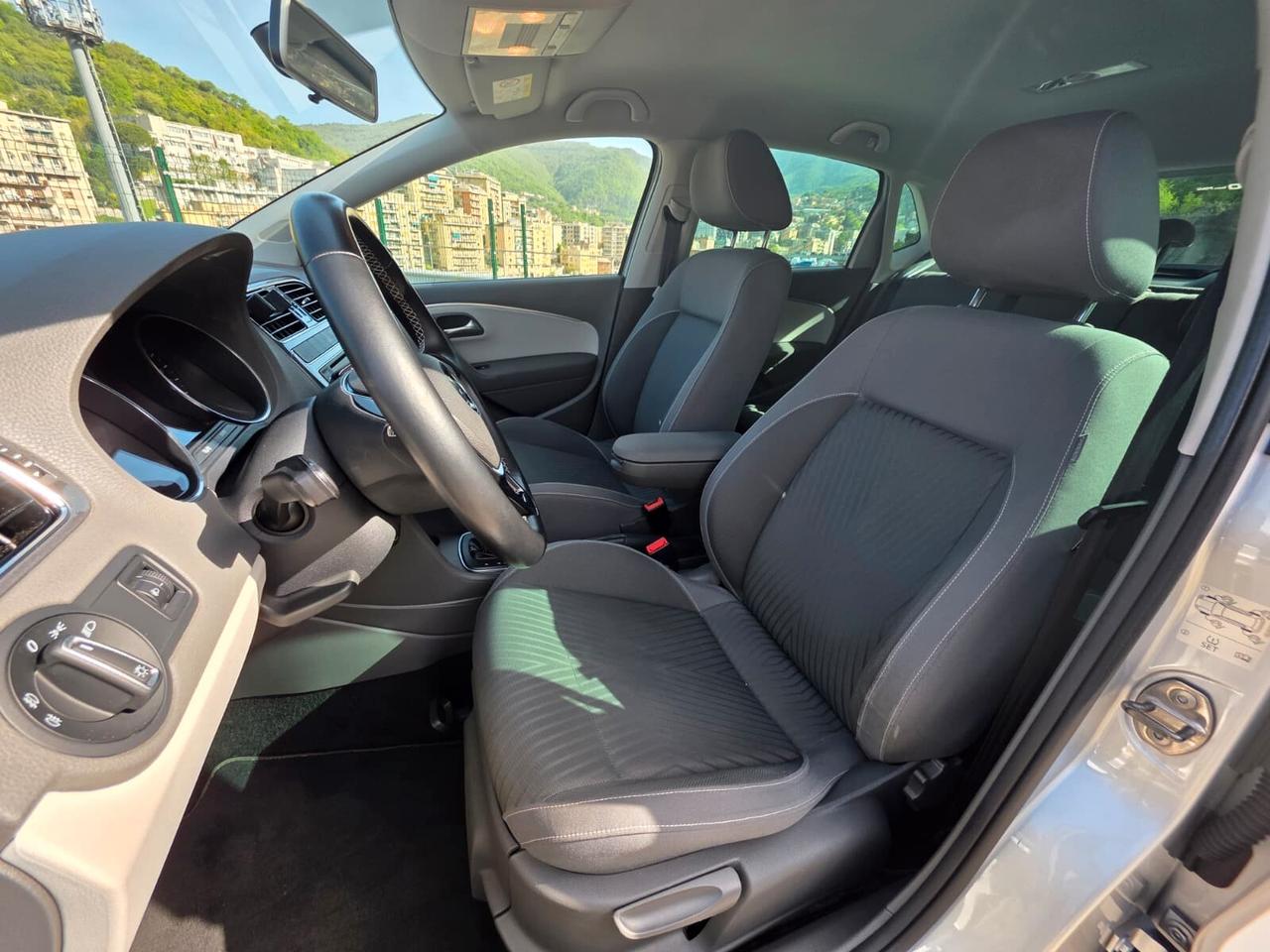 Volkswagen Polo Cross 1.2 TSI DSG BlueMotion Technology Fresh