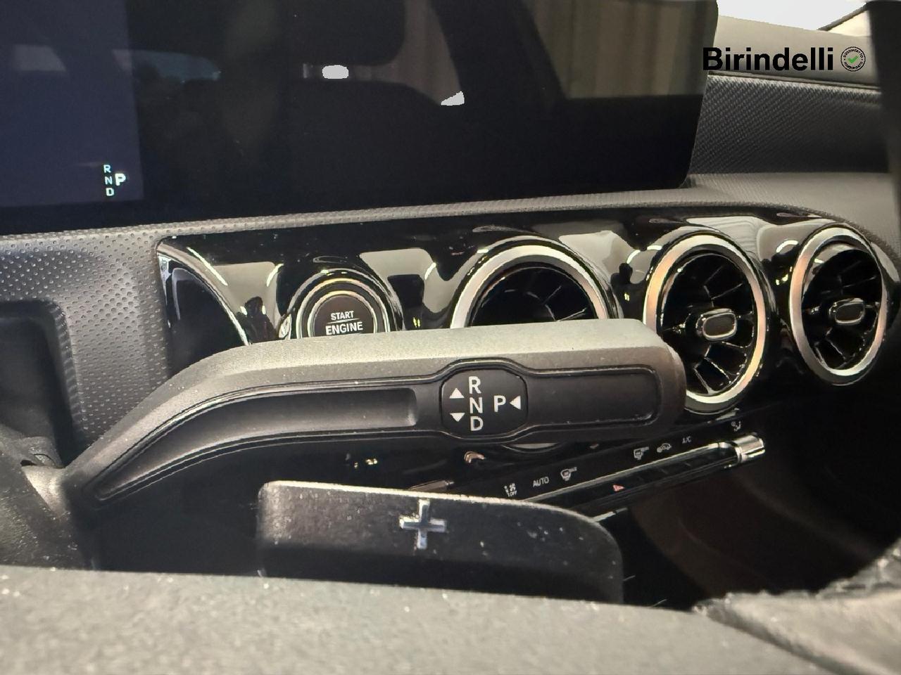 Mercedes-Benz Classe A (W177) - A 180 d Automatic Progressive Advanced