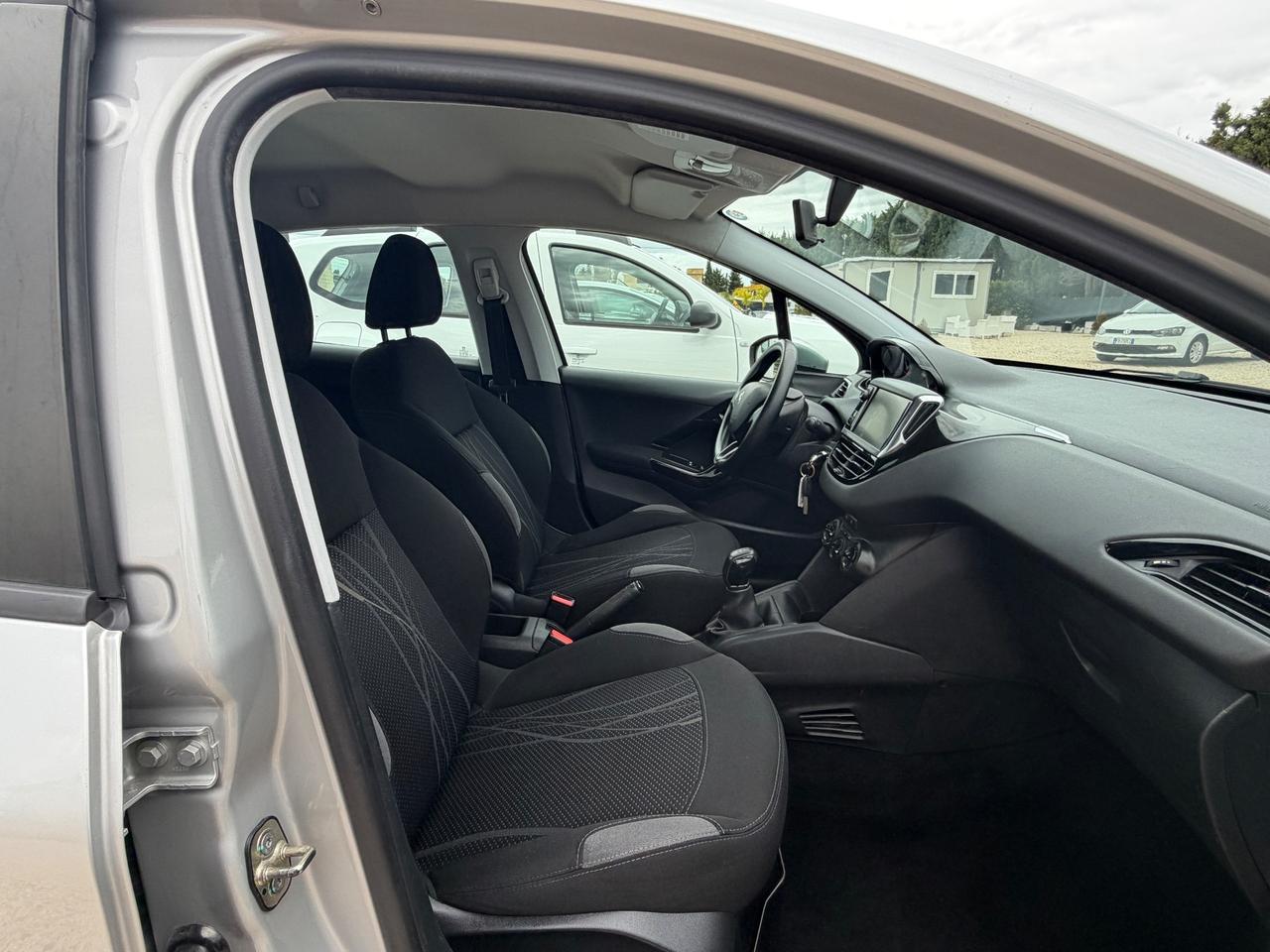 Peugeot 208 1.4 HDi 68 CV 5 porte Active