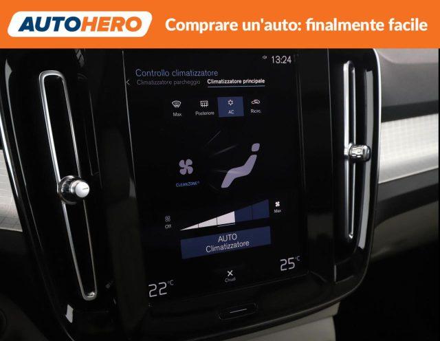 VOLVO XC40 T2 Geartronic Momentum Pro