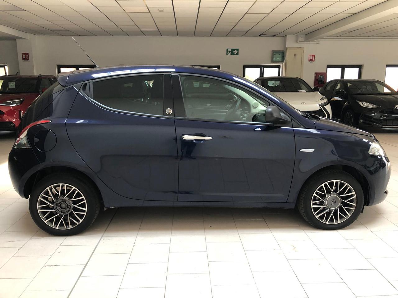 Lancia Ypsilon 1.2 Gold ecochic Gpl 69cv my16