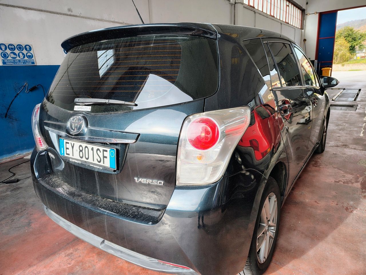 Toyota Verso 2015 photo 2