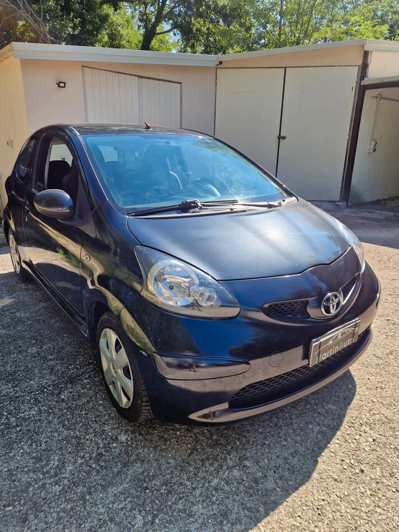 Toyota Aygo 1.0 Benz 68cv - Garanzia 12 mesi
