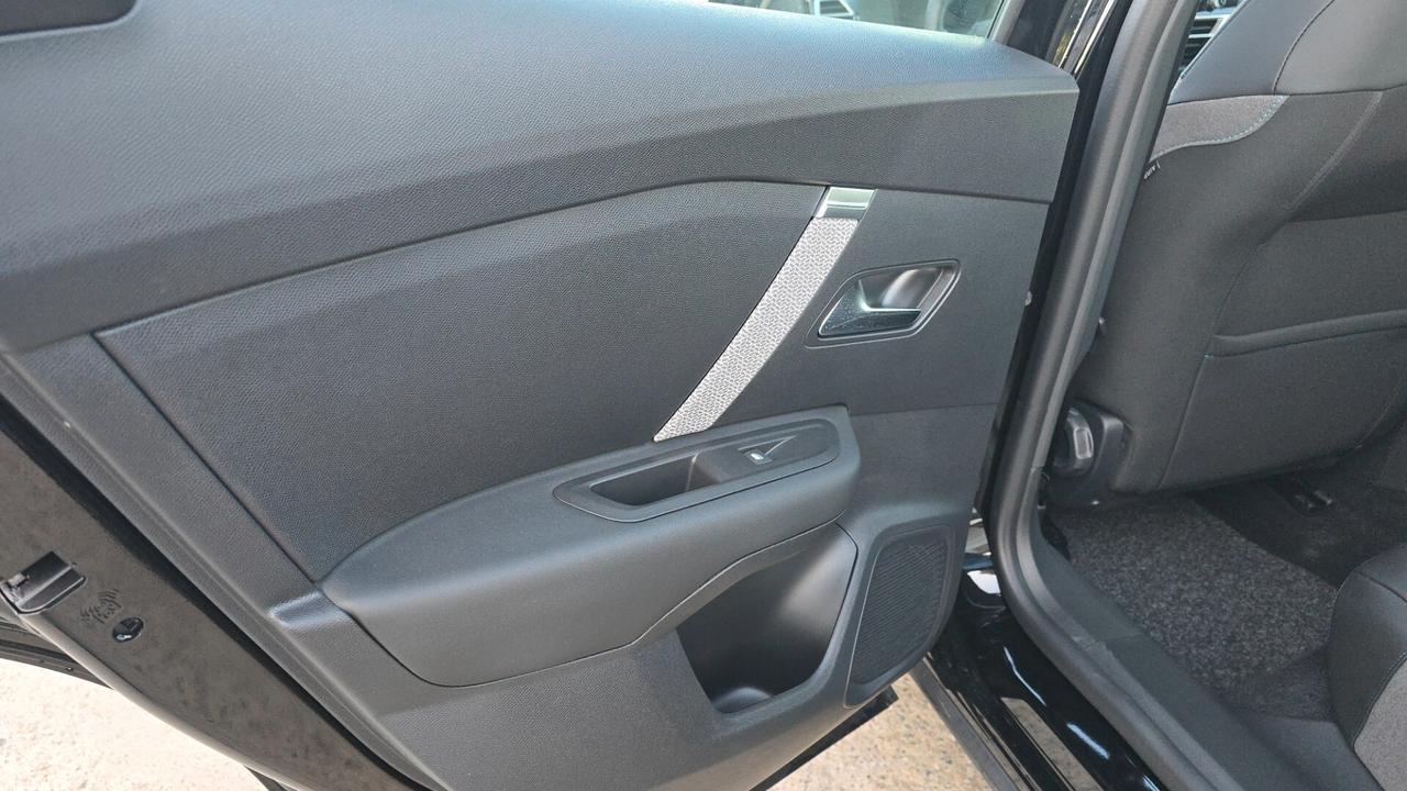 Citroen C4 PureTech 130 S&S EAT8 Plus