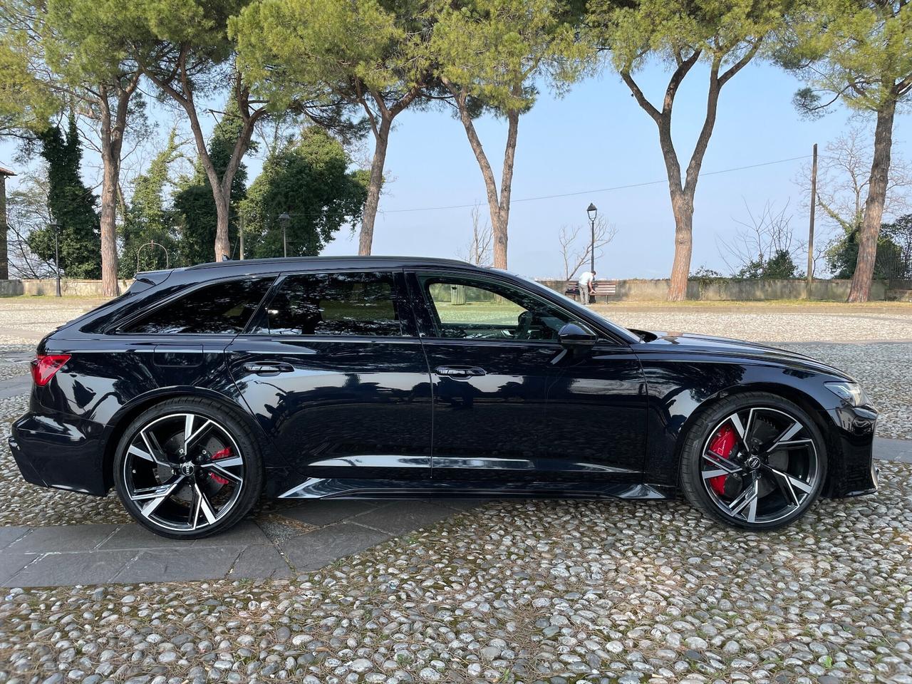 Audi RS6 RS 6-Leggere la descrizione