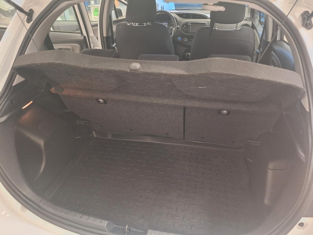 Toyota Yaris 1.5 Hybrid 5 porte Business