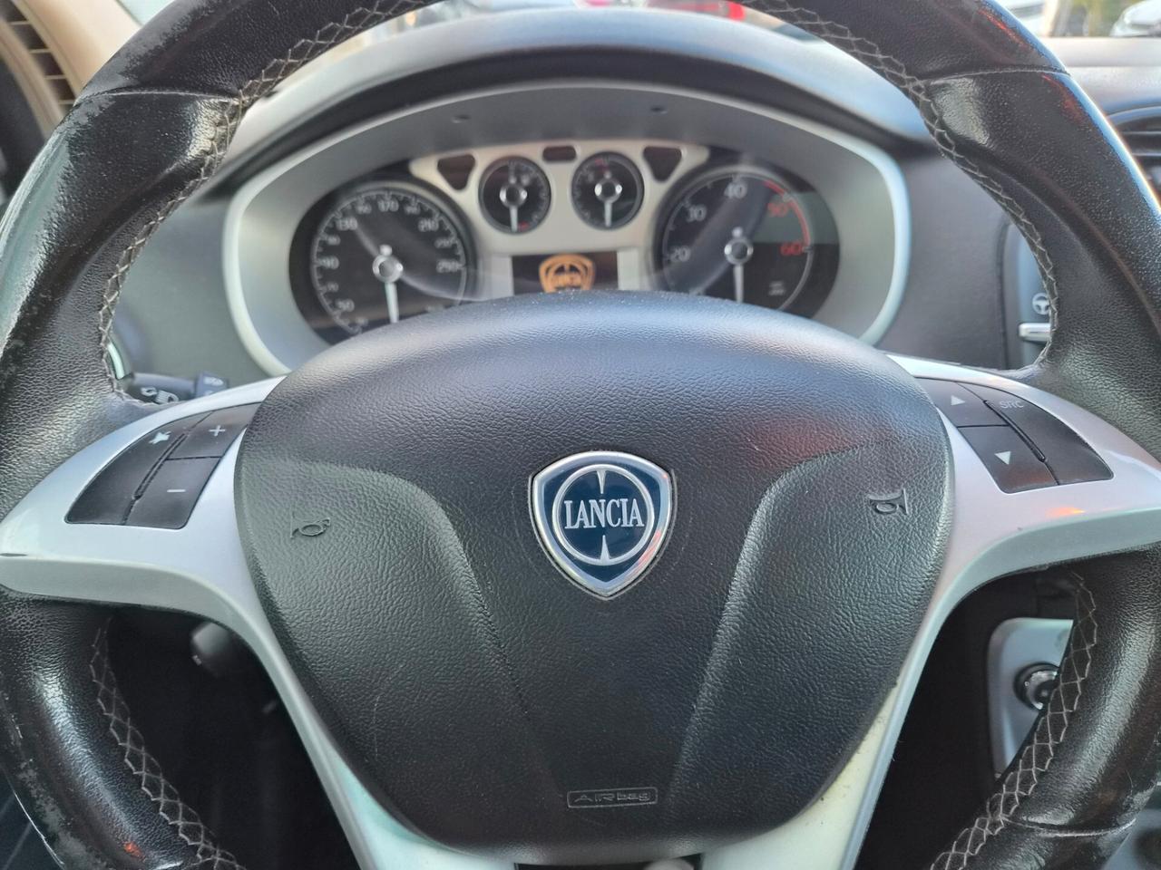 Lancia Delta 1.6 MJT DPF Platino