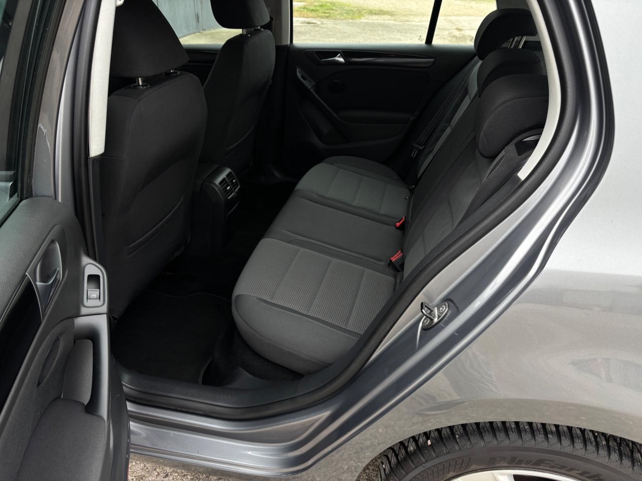 Volkswagen Golf 1.6 TDI. Garanzia 12 mesi