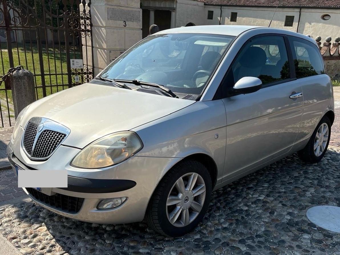 Lancia Ypsilon 1.3 Multijet 16V Platino