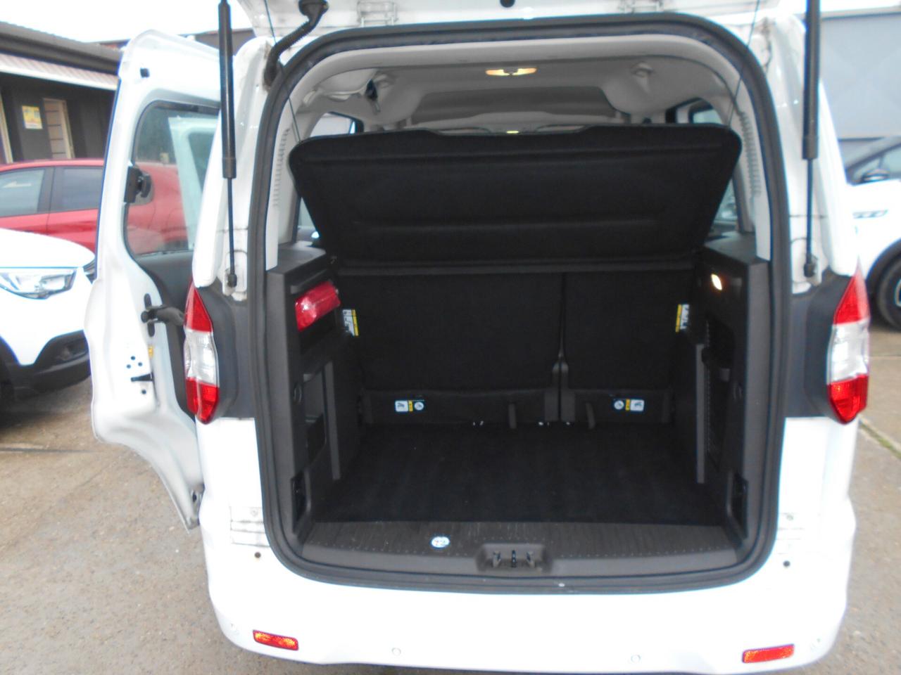 Ford Tourneo Connect 1.5 TDCi 100 CV Plus