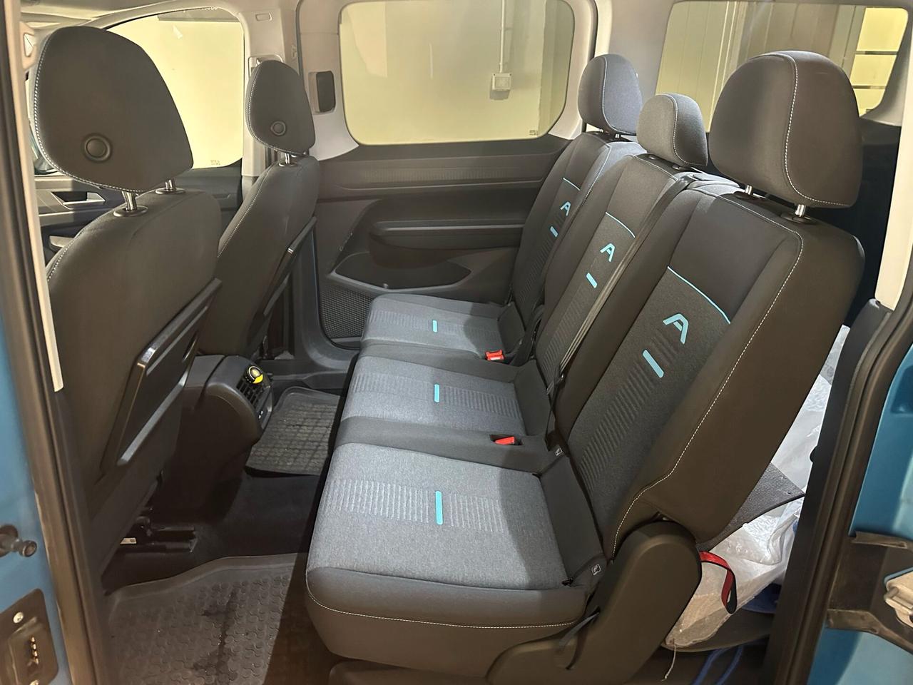 Ford Grand Tourneo CONNECT 2.0TDI 122CV GARANZIA FINO AL 04-2030
