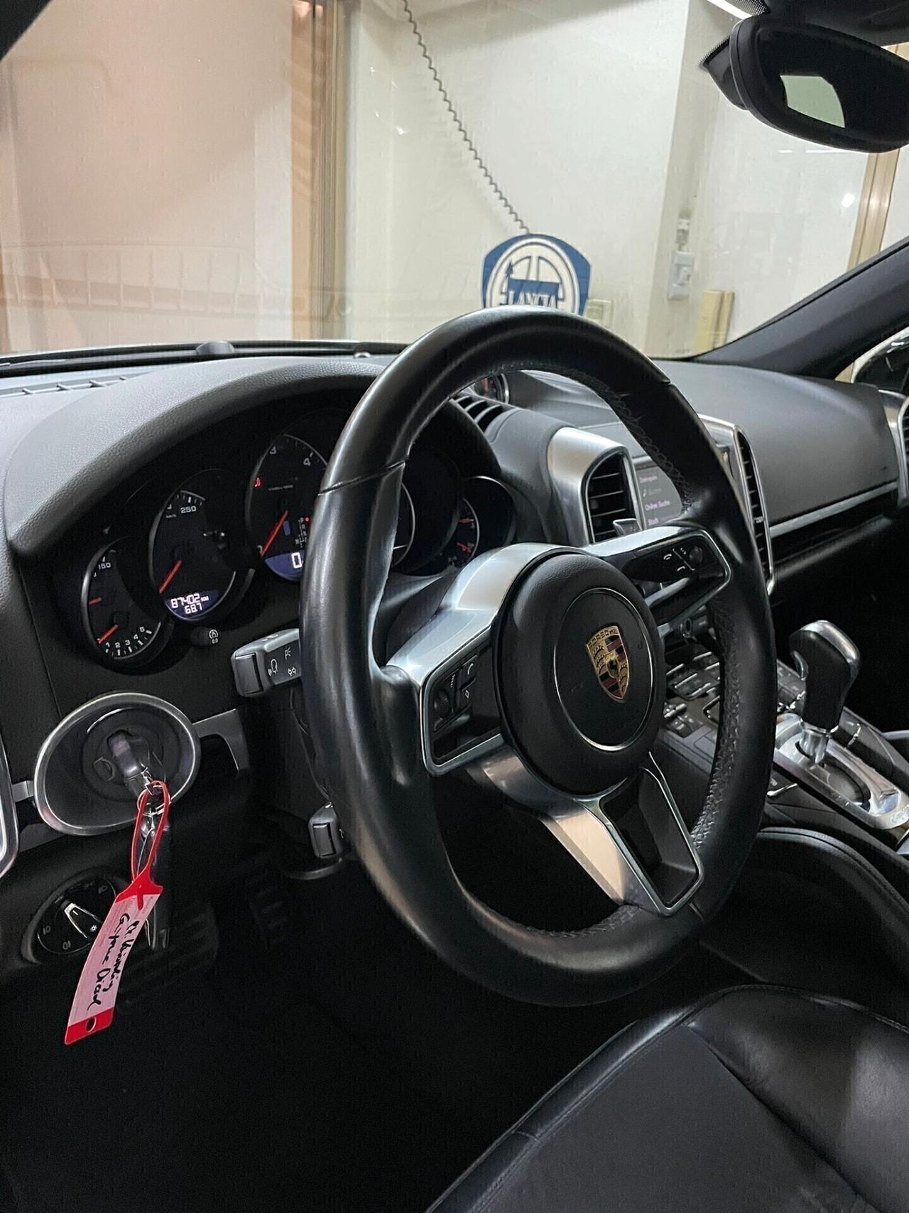 PORSCHE CAYENNE PLATINUM diesel 11/2018 km 90000