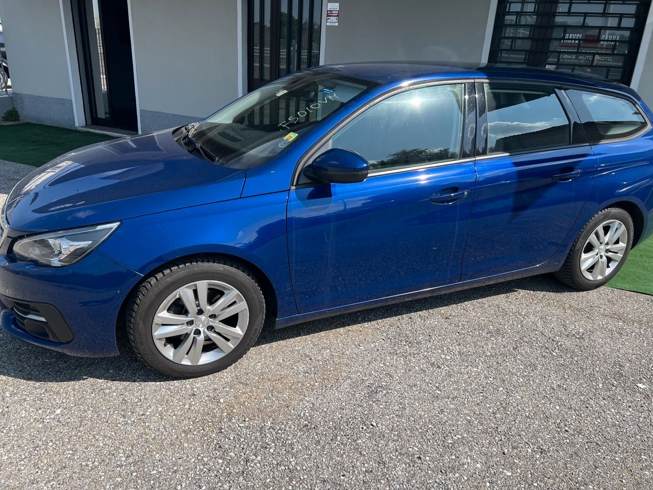 Peugeot 308 2018 photo 3