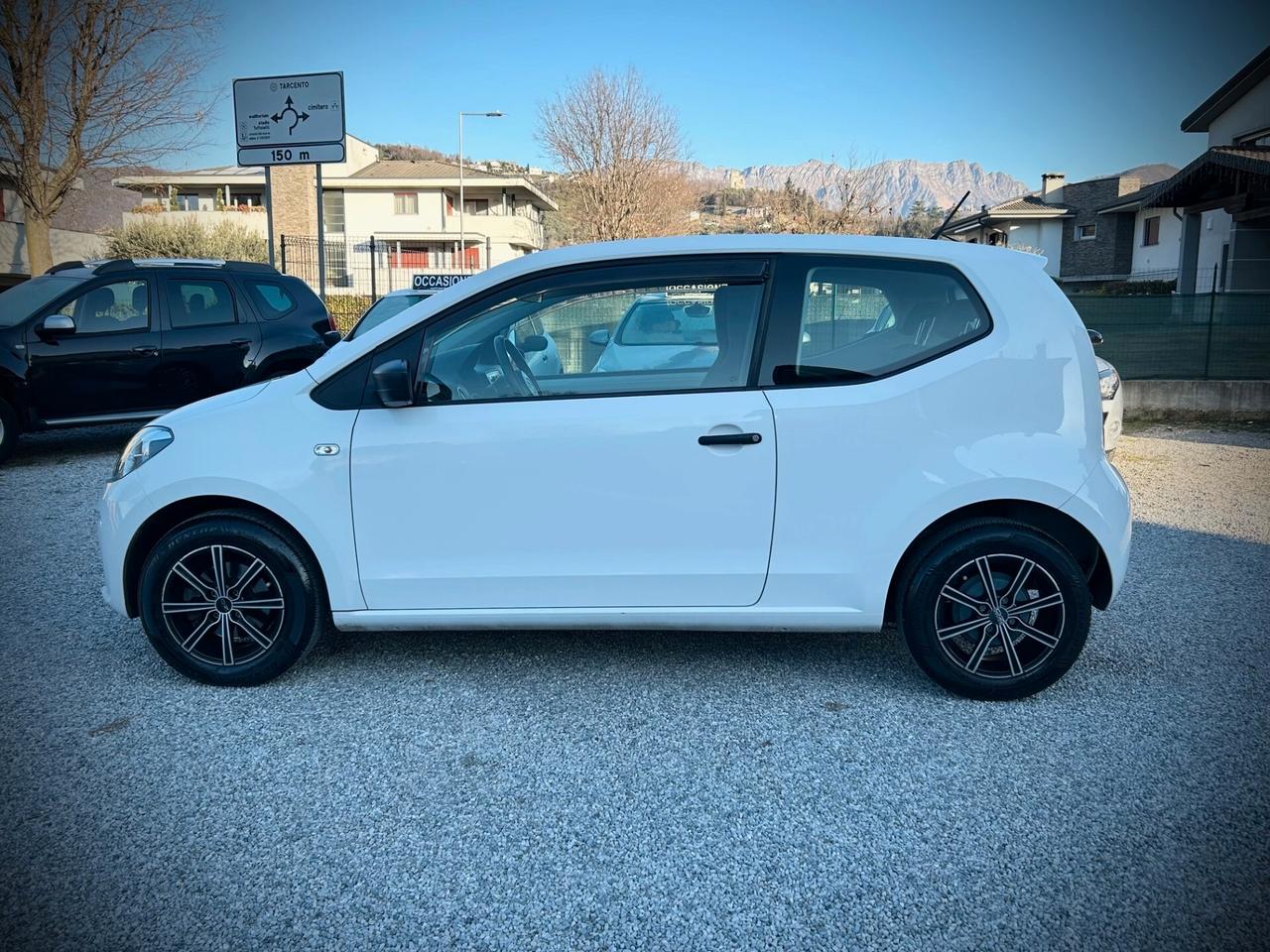 Volkswagen up! 1.0 3p. take-NEOPATENTATI