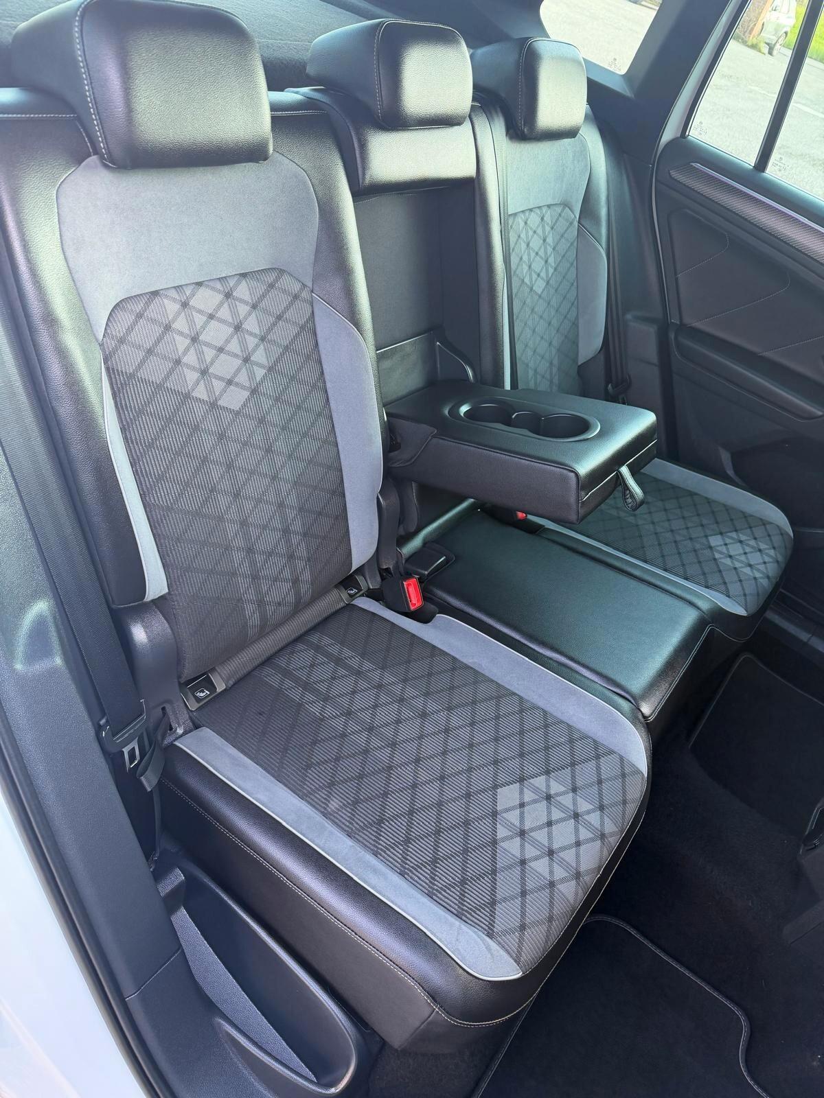 Volkswagen Tiguan 2.0 TDI 150 CV SCR DSG R-Line