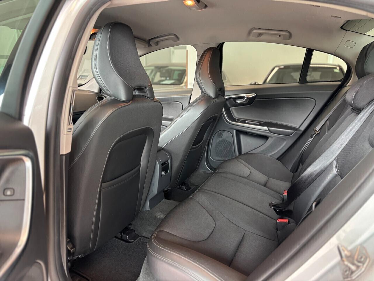 Volvo S60 Cross Country 2.0 d3 geartronic*TAGLIANDI CERTIFICATI VOLVO*