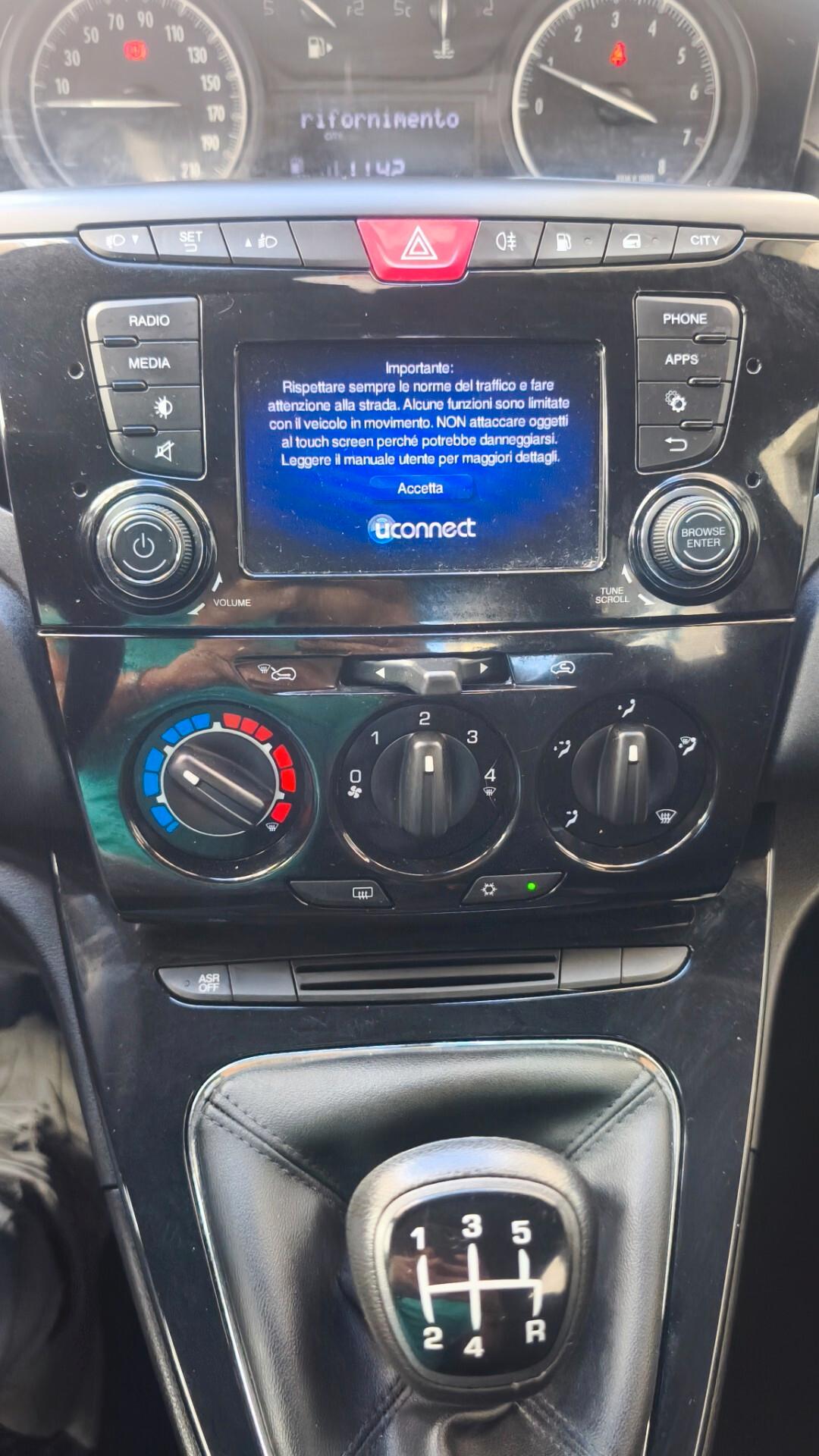 Lancia Ypsilon 1.2 69 CV GPL Ecochic Silver 2017
