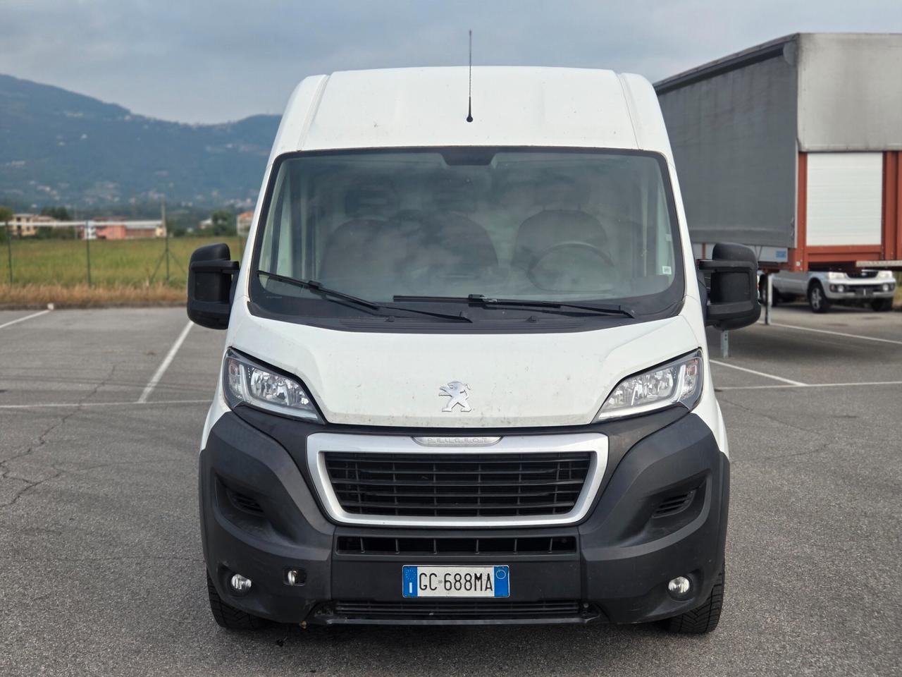 Peugeot Boxer 330 BlueHDi 120 S&S PC-TN Combi Comfort