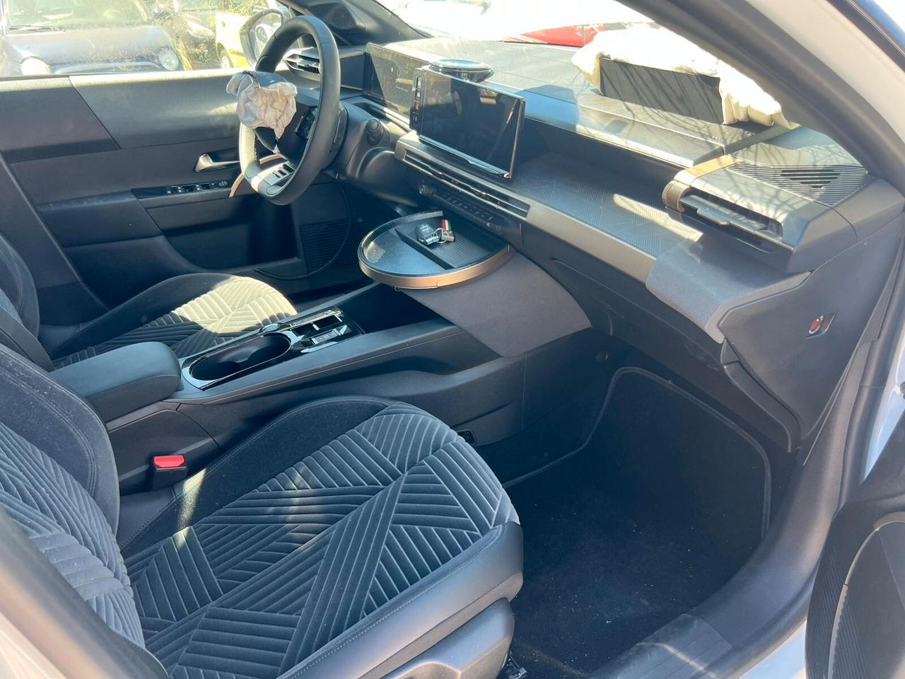 Lancia Ypsilon Hybrid e-DCT Edizione Cassina