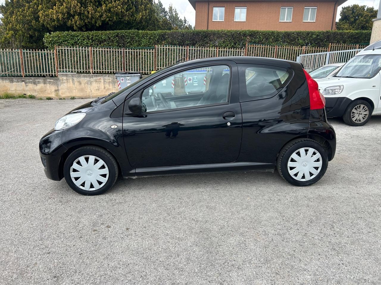 Peugeot 107 1.0 68CV 5p 99000km